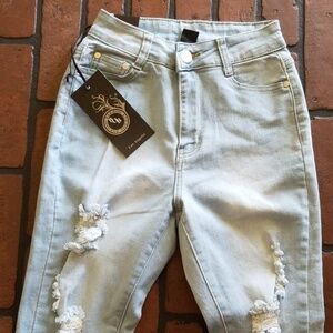 Bob skinny distressed Jean's size 1/2